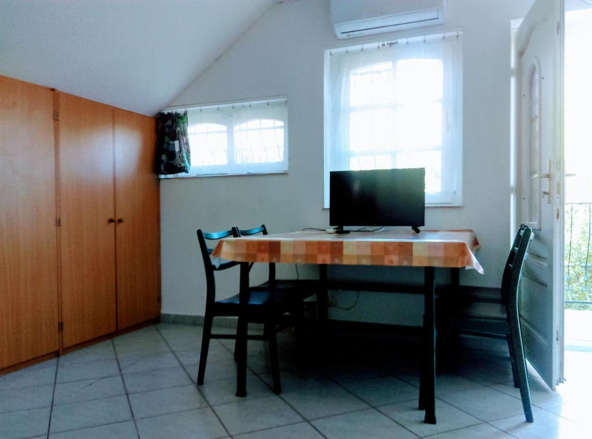Fesztival Nyaralohaz Apartment ซามาร์ดี ภายนอก รูปภาพ