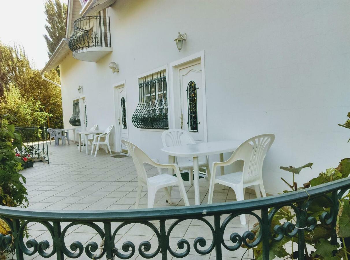 Fesztival Nyaralohaz Apartment ซามาร์ดี ภายนอก รูปภาพ